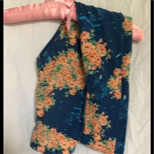 LuLaRoe Tween floral leggings in good condition